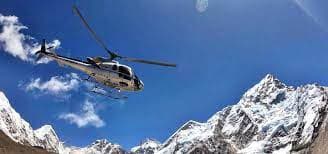 Kathmandu to Lukla: Plane vs Helicopter – Which Is Better in 2026?
