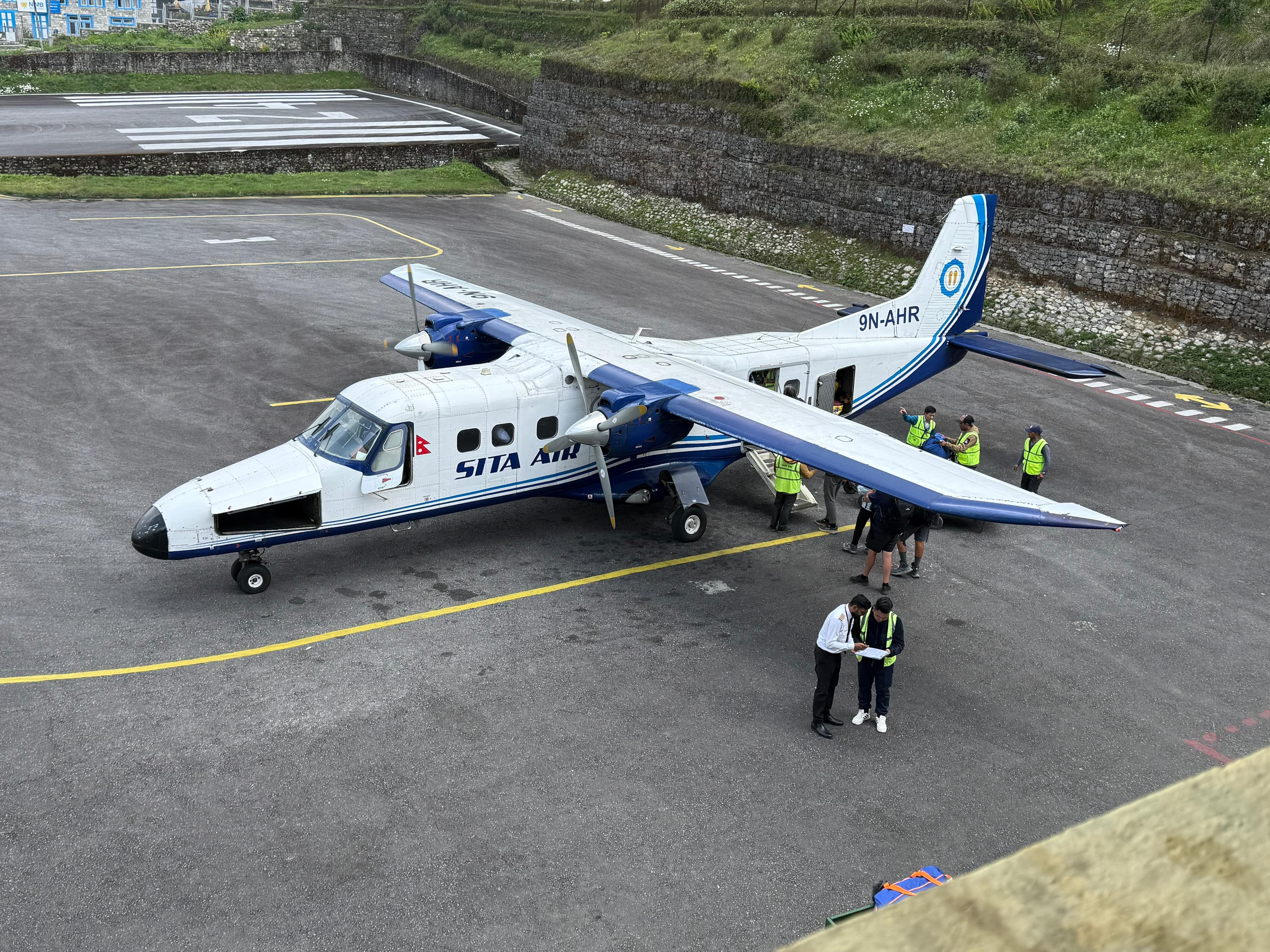 Stuck in Lukla? Fastest Way Back to Kathmandu (2026 Guide)